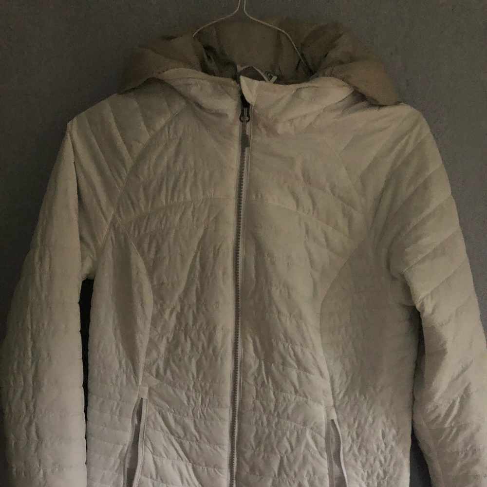 Eddie Bauer white puffy jacket